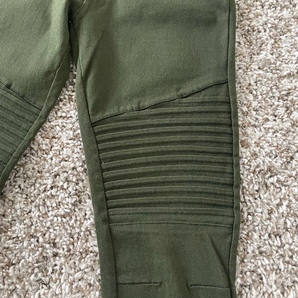 LulaRoe Military Green Leggings - Picture 2 of 4
